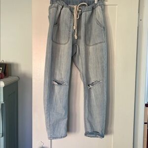 One teaspoon  Light Blue Boyfriend Jeans no stretch. 100% cotton. In size M